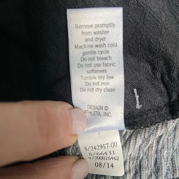 Athleta Quilted Hooded Jacket Snowscape Full Zip Space Gray Black Size Small - Picture 10 of 10